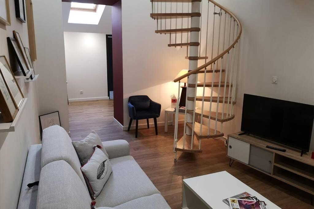 Le Duplex Des Quais Apartment Blois Exterior photo
